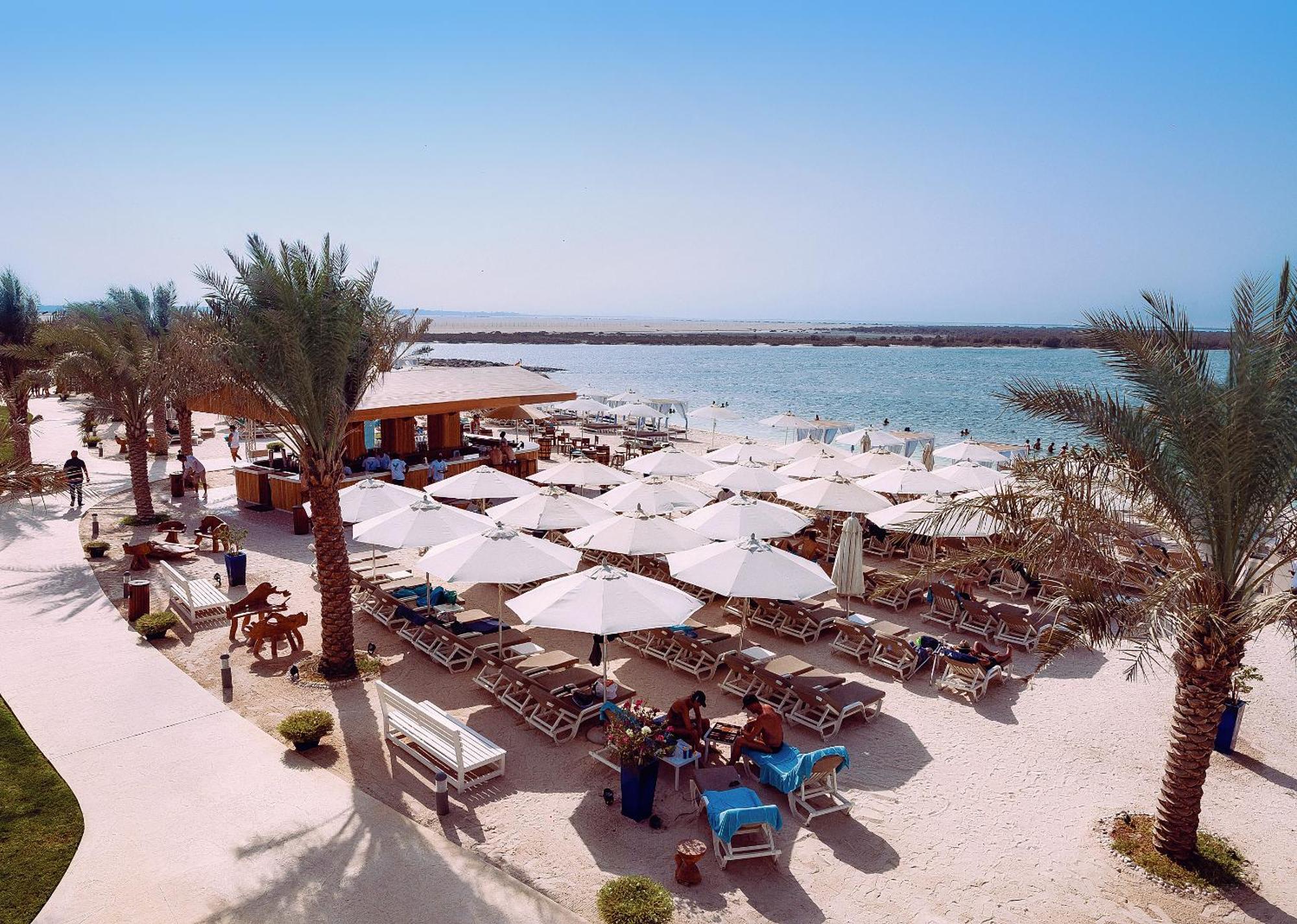 فندق The Wb Abu Dhabi, Curio Collection By Hilton المظهر الخارجي الصورة